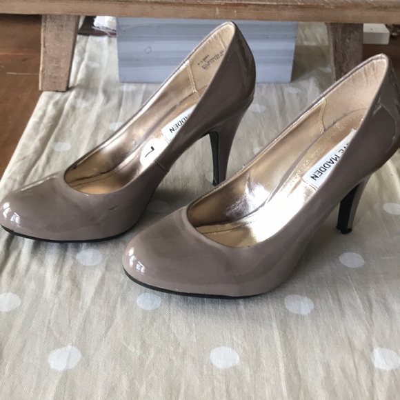 Steve Madden Patent Leather Heels - Picture 2 of 7